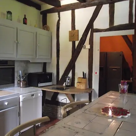 Maison Perigourdine Avec Piscine 10 Personnes
