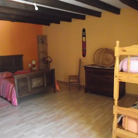 Maison Perigourdine Avec Piscine 10 Personnes *