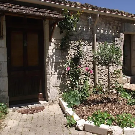 Maison Perigourdine Avec Piscine 10 Personnes Feriehus Saint-Cernin-de-Labarde